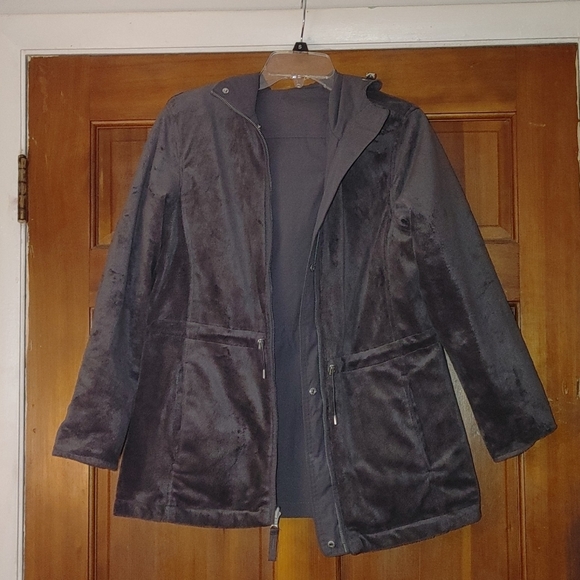 Free Country Grey Reversible Rain Coat. - Picture 6 of 11